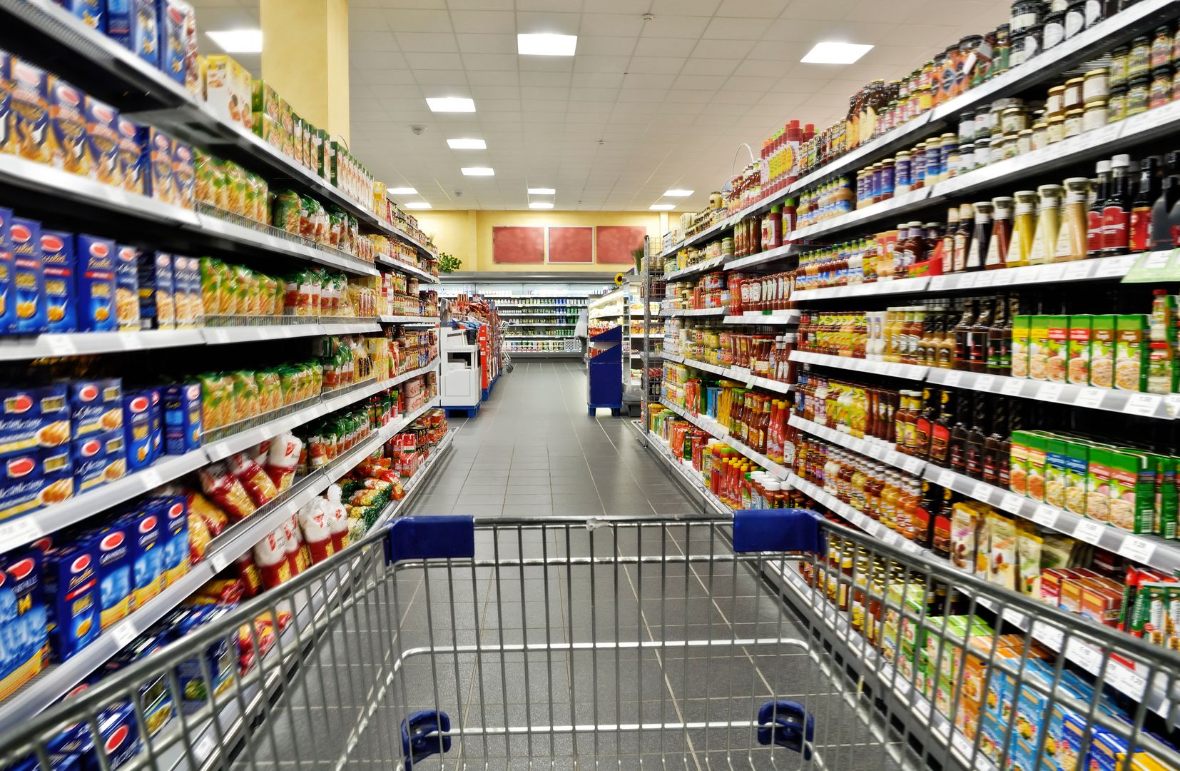 Szwedzki gang przejął kontrolę nad supermarketem. Cały dzień udawali kasjerów