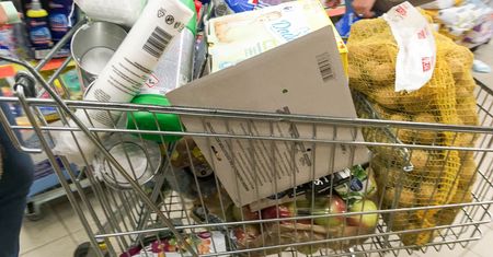 "Money. To się liczy". Co z podatkiem handlowym? Gościem wiceminister finansów