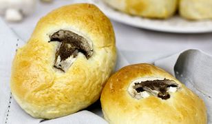 Proste i pyszne bułeczki z pieczarkami