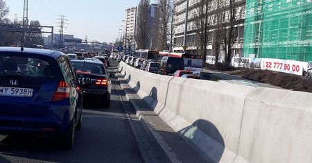 Dlaczego cała Warszawa była dziś zakorkowana? Wyjaśniamy