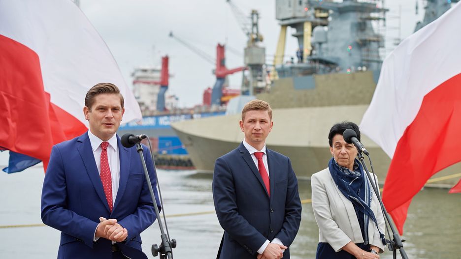 Bartosz Kownacki ogłasza plan uratowania Stoczni Marynarki Wojennej za 224 mln złotych.