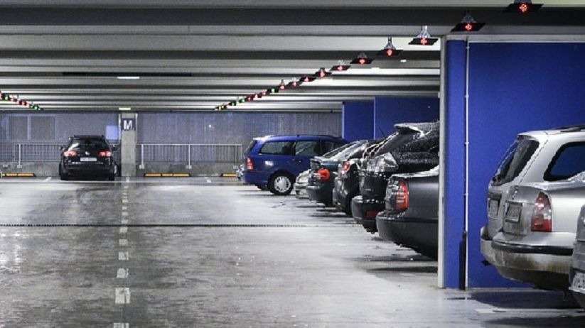 Straż miejska ani policja nie podejmą interwencji w sprawie nieprawidłowo zaparkowanego samochodu