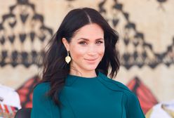 Zielono jej. W tej sukience dobrze już widać brzuszek Meghan Markle