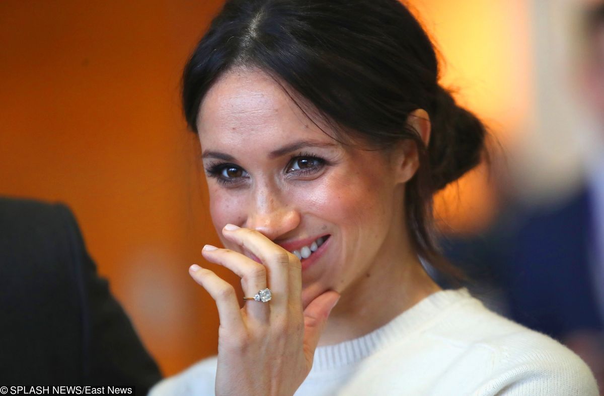 Wiemy, dlaczego księżna Meghan nosi za duże buty. Powód jest błahy