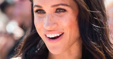 16-letnia Meghan Markle pozuje ze swoim PIERWSZYM CHŁOPAKIEM na szkolnej potańcówce