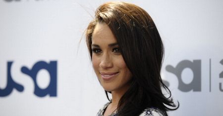 Meghan Markle dostała pierścionek! Kolejny królewski ślub może być blisko!