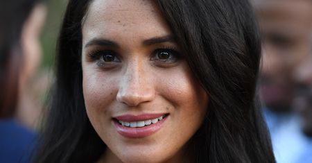 Meghan Markle w zielonej w sukni w pasy. Już raz ją założyła