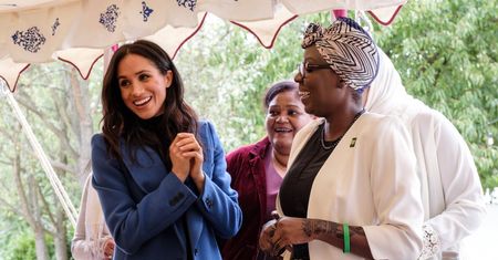 Księżna Meghan na przyjęciu z mężem i mamą. Świętowała wydanie książki kucharskiej