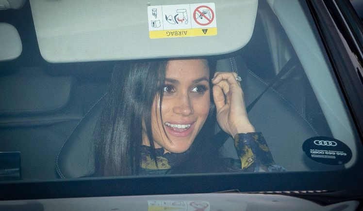 "Zbuntowana" Meghan Markle przyłapana przez paparazzi w Vancouver z SZEROKIM UŚMIECHEM na twarzy (FOTO)