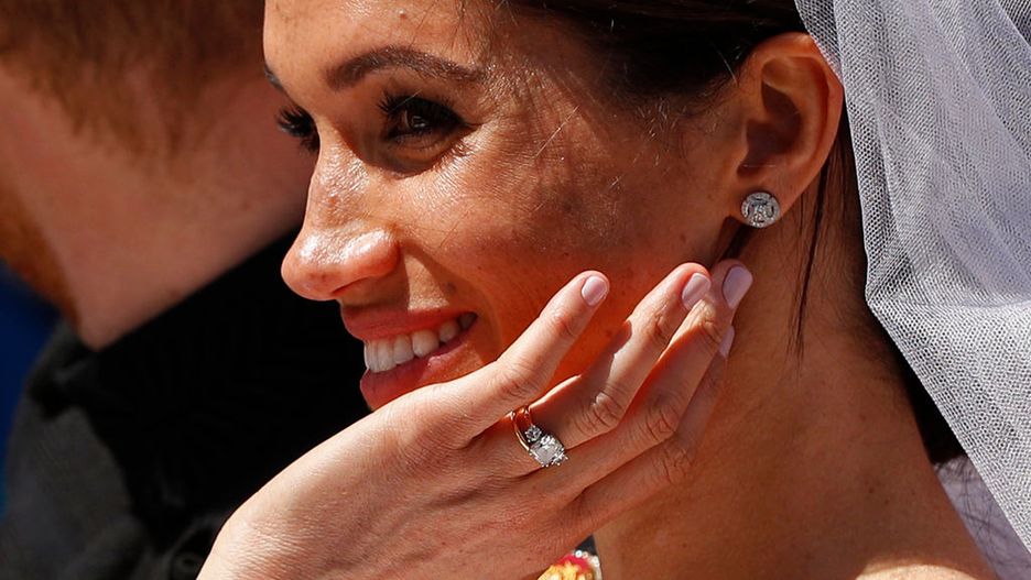 Naturalność wygrała. Po ślubie Meghan i Harry'ego nie znaleźliśmy ani jednej krytycznej opinii odnośnie jej makijażu