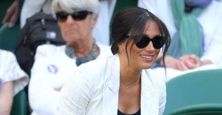 Meghan Markle założyła prosty naszyjnik. Na jubilerkę spadła lawina zamówień