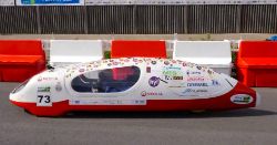 #dziejesiewmoto [369]: sukces studentów, wybuch opony i tesla vs motocykl