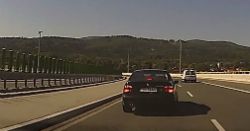 #dziejesiewmoto [418]: mentor jazdy z BMW, wjazd do garażu razem z bramą i drogowy samarytanin