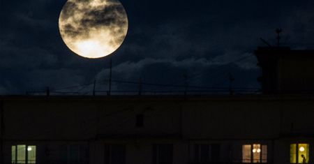 Już od dziś można oglądać w Polsce superksiężyc