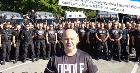 Policjanci z Opola w niesamowity dziękują pielgrzymom za uczestnictwo w Światowych Dniach Młodzieży [WIDEO]
