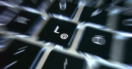 "Polowanie na informatyków" - Płace dla dobrych programistów siegają zenitu