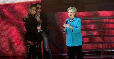 Kto z celebrytów popiera Hillary Cliton, a kto zagłosuje na Donalda Trumpa?