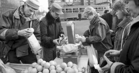 Jak świętowali Boże Narodzenie pracownicy w PRL-u?