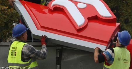 Fuzja Orlenu z Lotosem. Płocki koncern złożył w Komisji Europejskiej wniosek o zgodę na połączenie