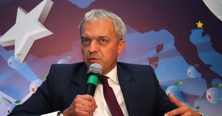 Były prezes Orlenu odpiera oskarżenia. "Bezpardonowy atak we mnie i w moją rodzinę"