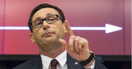Daniel Obajtek jest absolutnie wyjątkowym prezesem Orlenu. Mamy 5 dowodów ze świata