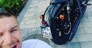 Marek Hoffmann ma nowy motocykl. Do jego garażu trafił harley