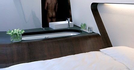 Berlin Hotel Q. Miejsce raczej nie do spania.
