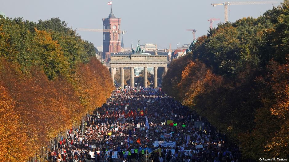 Na ulice Berlina wyszło 150 tys. demonstrantów