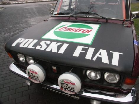 Załoga Castrol Rally Team w rajdzie Monte Carlo samochodów historycznych