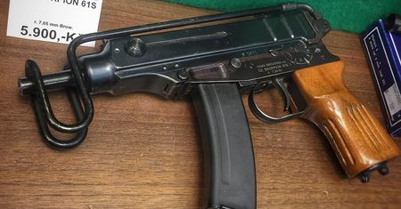 Czesi mają się zbroić. Bo grozi im "muzułmański holokaust"