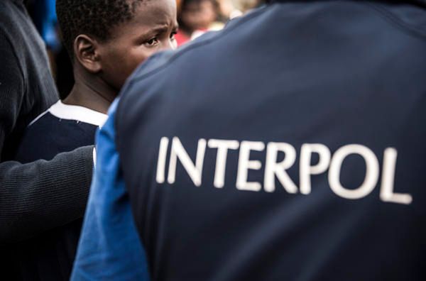 Interpol uwolnił 236 dzieci. Żyły w niewoli w strasznych warunkach