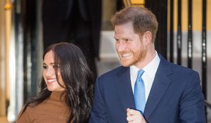 Książę Karol wyrzucił Meghan i Harry'ego z rodziny królewskiej? Królowa nic nie wiedziała