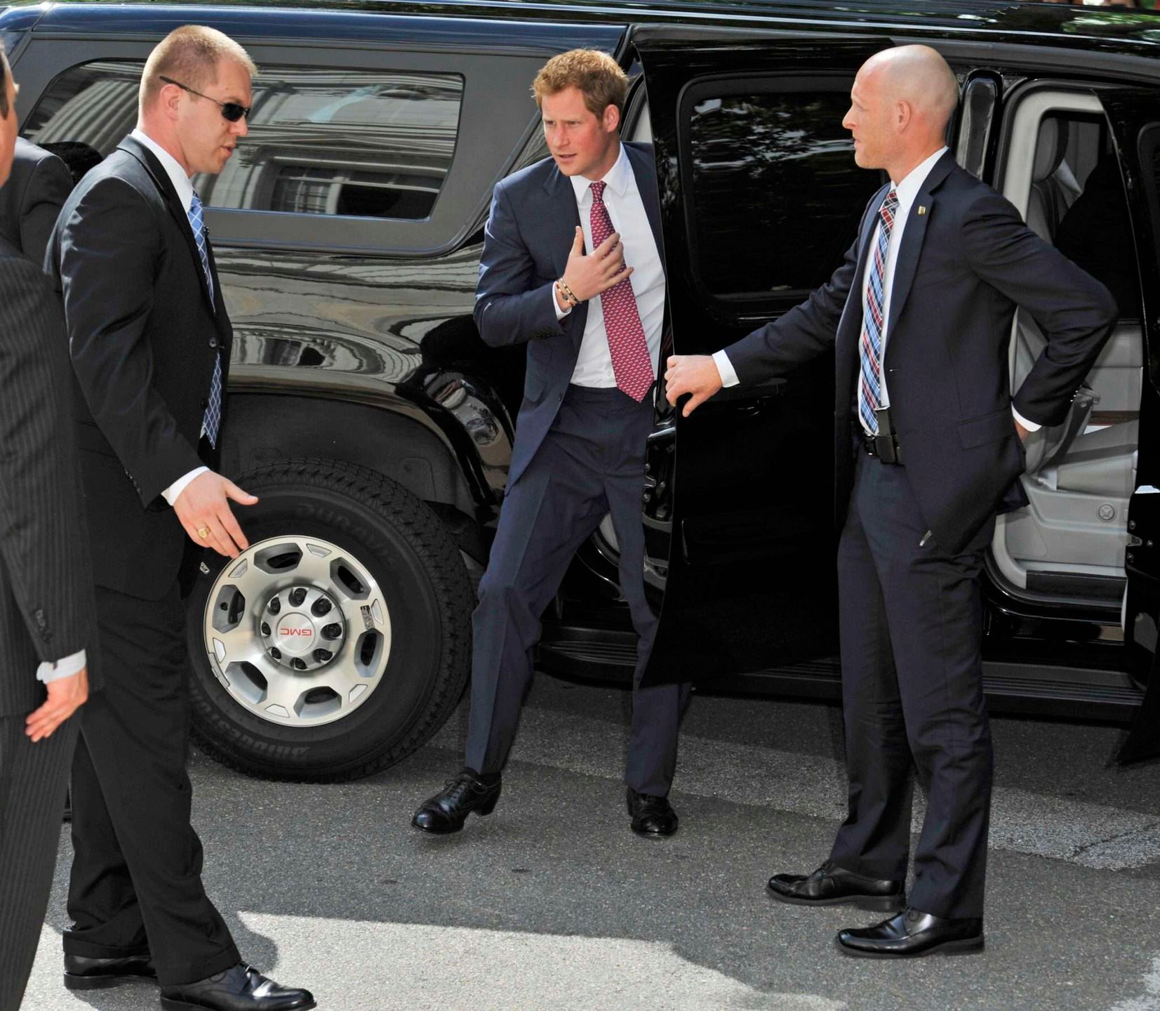 John McCain i książę Harry