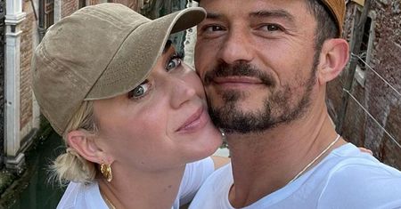 Niesamowite zdjęcie Orlando Blooma z Katy Perry i pierwszym synem. Pierwszy raz widzimy ich razem. I to na takim ujęciu