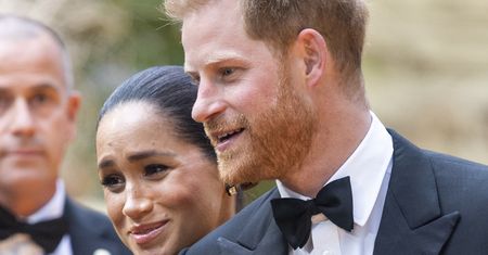 Tym razem oberwał książę Harry. Za drobny szczegół przy koszuli