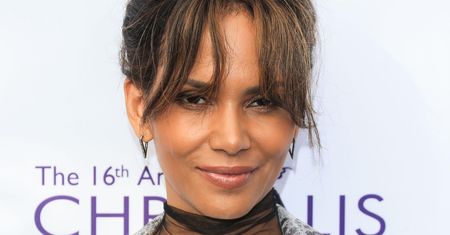 Halle Berry odniosła się do swojej rzekomej ciąży. "Nie mogę już zjeść steka i frytek?"