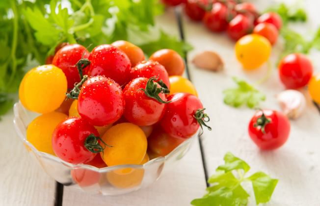 Pomidory drobnoowocowe, czyli zdrowie w jednym kęsie