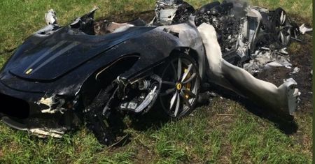 Wyjechał ferrari z salonu. Nie miał szczęścia