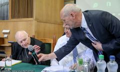 Kardynał wydalony ze stanu duchownego. Macierewicz i Janniger spotykali się z McCarrickiem