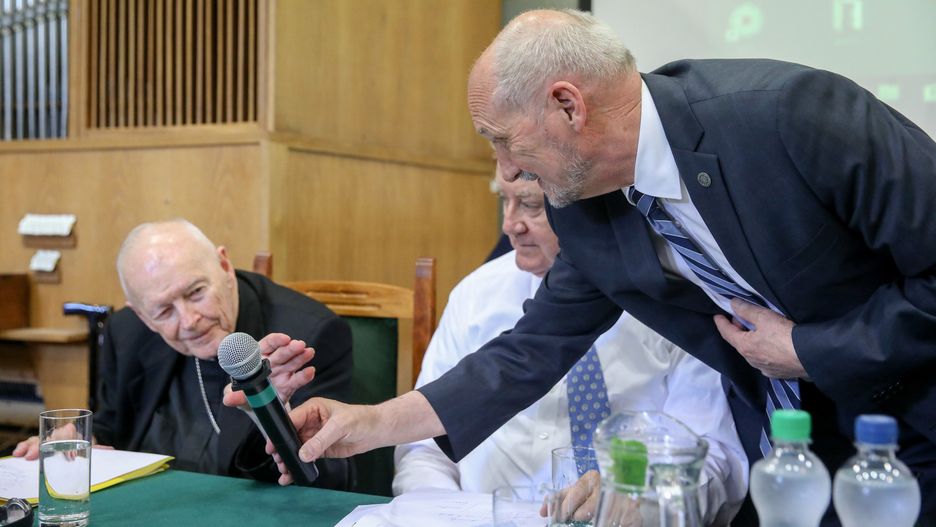 Antoni Macierewicz i Theodore McCarrick na sympozjum: Obecne i przyszłe wyzwania w zakresie bezpieczeństwa