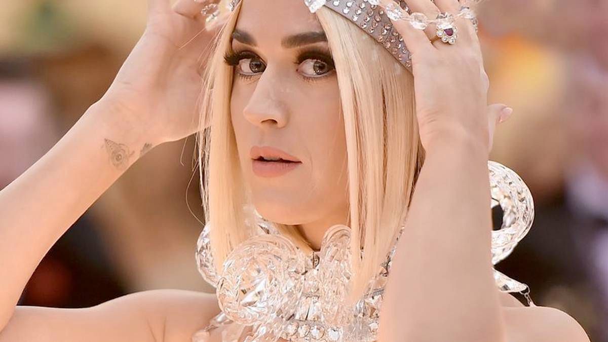 Katy Perry pokazała kreację na MET Galę. Może to lepiej, że odwołano imprezę…