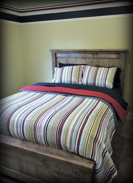 Bed with Storage Drawers