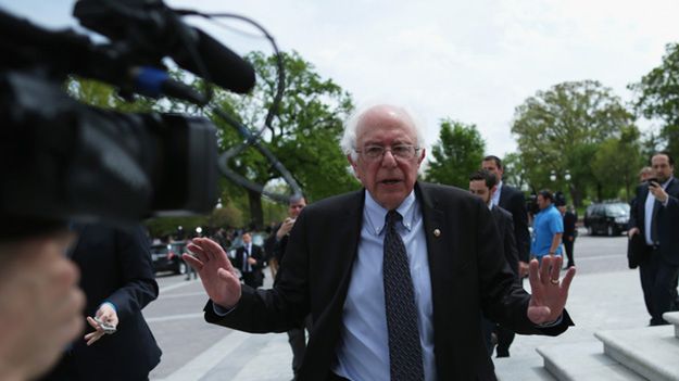 Bernie Sanders ujawni wiedzę rządu na temat UFO.