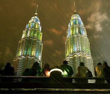 Pożar w kinie w bliźniaczych wieżach w Kuala Lumpur