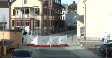 Mąż skatował na ulicy żonę siekierą. Kobieta nie przeżyła
