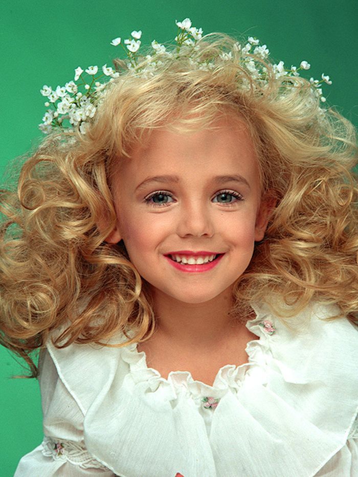 Brat zamordowanej JonBenét Ramsey pozywa CBS