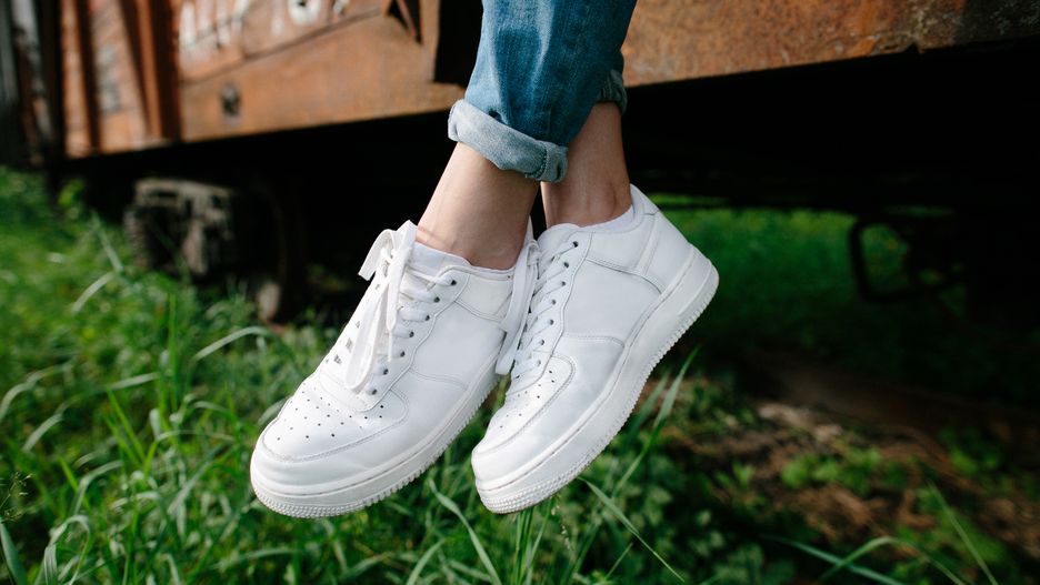 Sportowe buty na co dzień dodadzą ci stylu