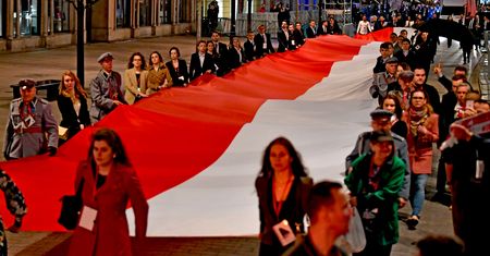 11 listopada. MSWiA chce wprowadzić zakaz noszenia broni w dniu Święta Niepodległości