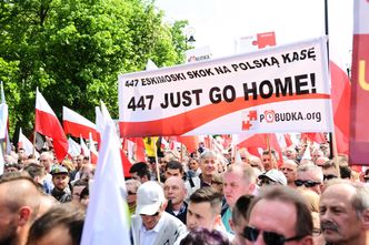 Marsz przeciwko "ustawie 447". Rolnicy z AgroUnii razem z Korwinem-Mikke, Bosakiem i Braunem