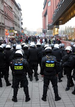 Policja zablokowała Marsz Równości w Poznaniu